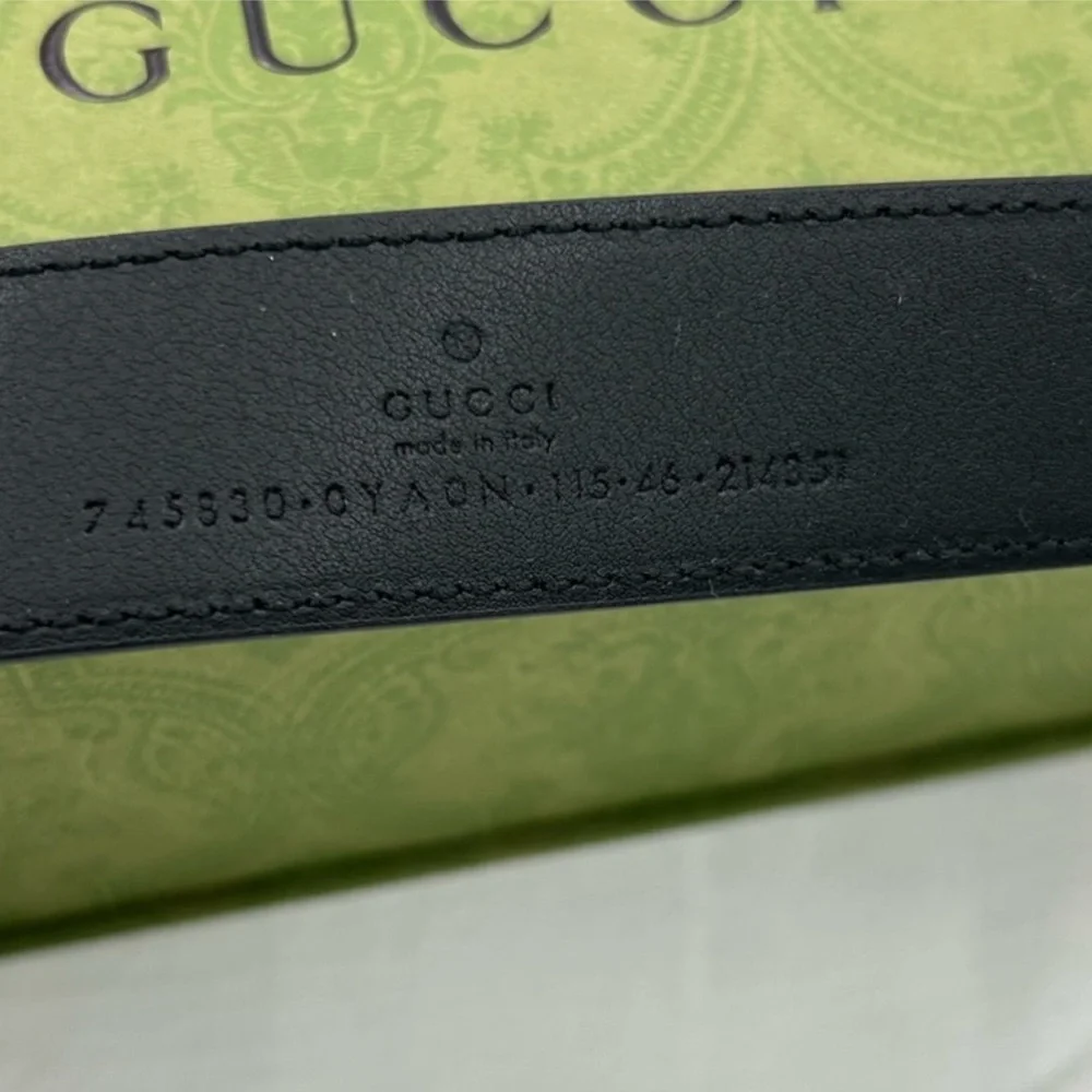 Men's Gucci interlocking GG  Black Leather Belt with  Buckle. 125cm/46 inches - Picture 4 of 6